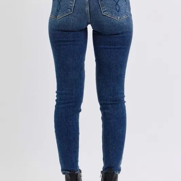 Judy Blue Full Size Run Mid-Rise Waist Skinny Jeans with Thermal Lining - Picture 4 of 4